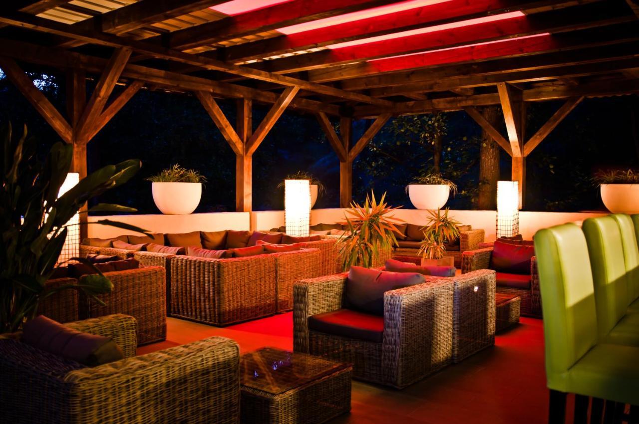 Hotel Aranygombos Fogado Telkibánya Exterior foto